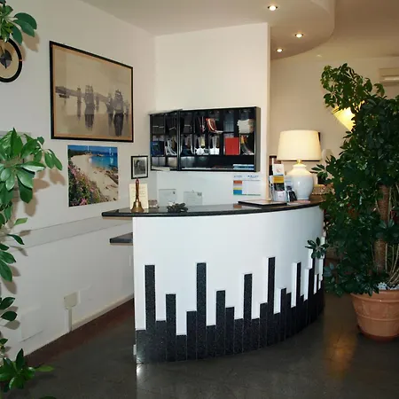 La Conchiglia 3* ラ・マッダレーナ